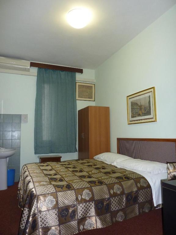 Albergo Junior Padova Dış mekan fotoğraf